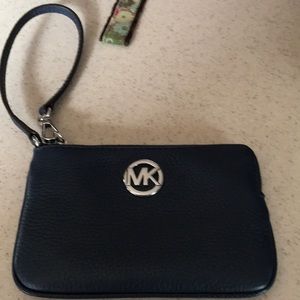 Michael kors pouch